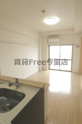 【居間・リビング】 | クリスタルコート　仲介手数料無料