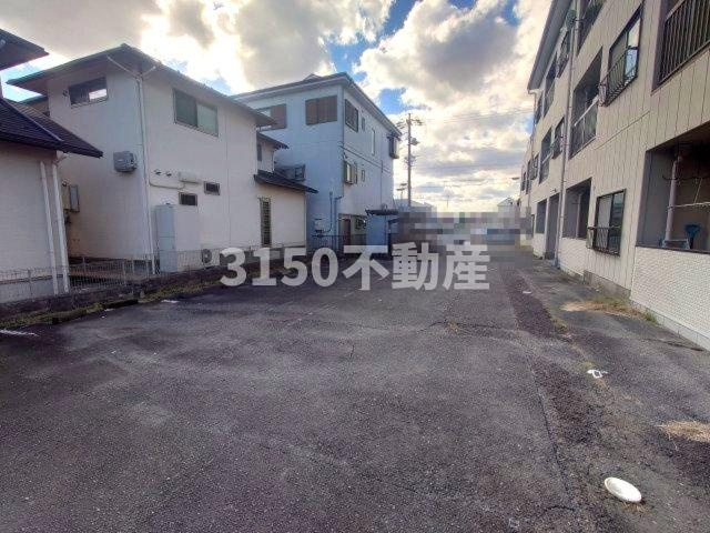 マスミハイツの駐車場