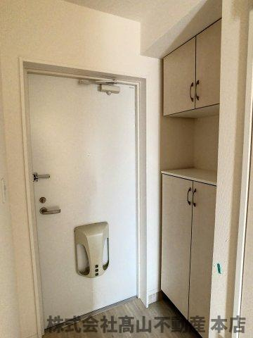 インペリアルコートの玄関