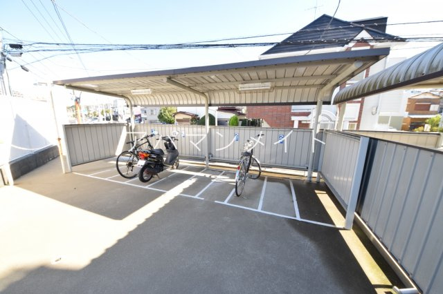 【その他共用部分】 | GLOIREMANSION | 駐輪場です