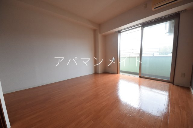 【居間・リビング】 | GLOIREMANSION | 戸塚周辺ならアパマンメイトへＬｅｔｓ Ｇｏ ！