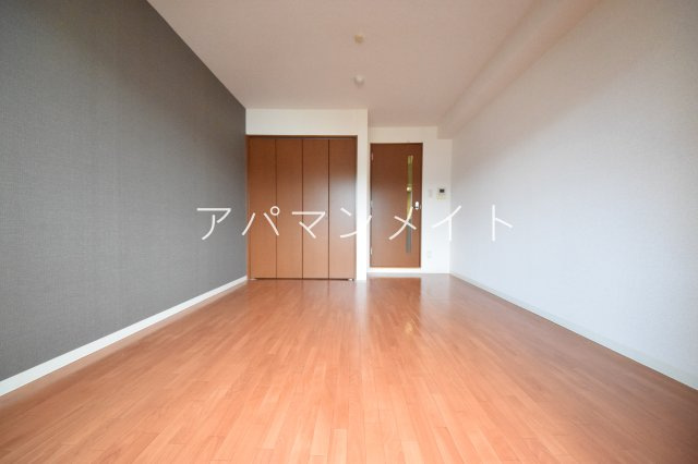 【寝室】 | GLOIREMANSION | 使い勝手の良いお部屋です！