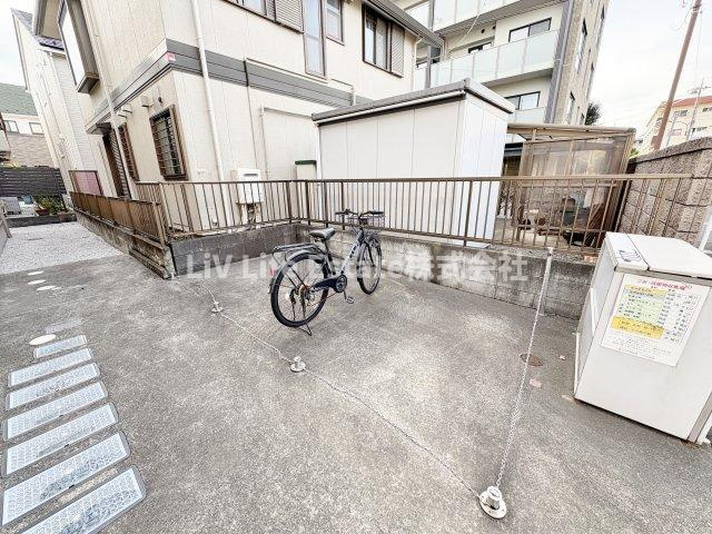 グラシアス　ユリ