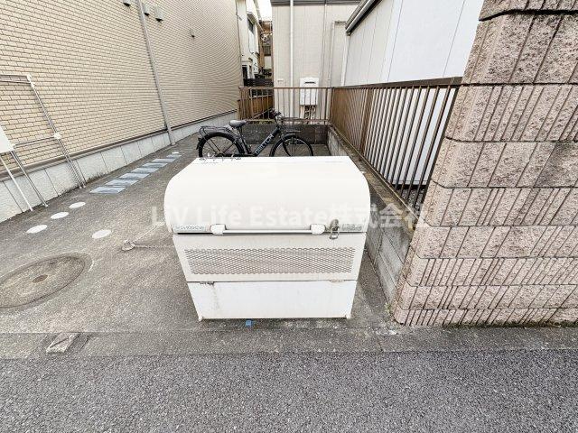 グラシアス　ユリ