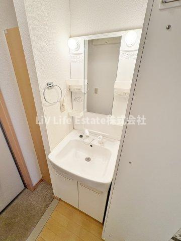 グラシアス　ユリの洗面所