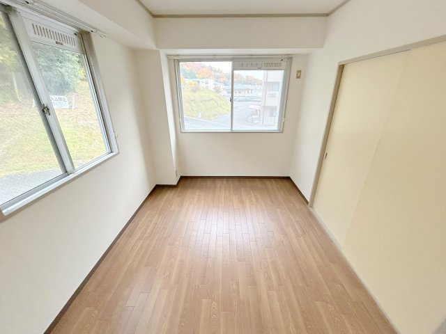 ハイライフ東生駒の浴室