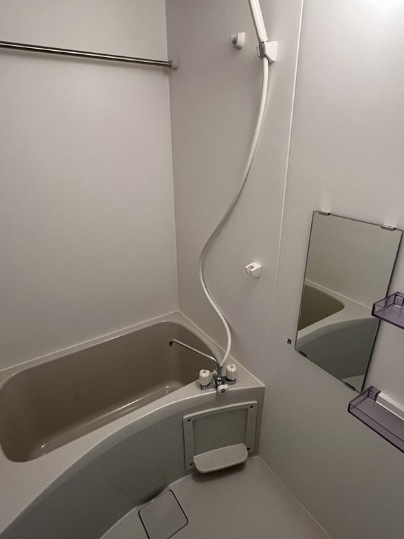 メゾンド・アヴェニール亀有の浴室