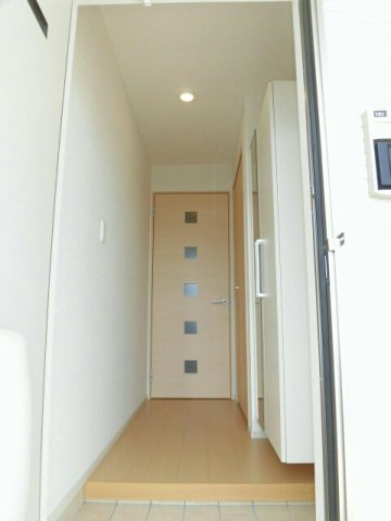 【玄関】 | ベル　アンジュＡ | 収納もある玄関です