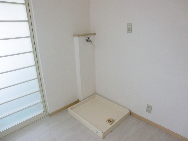 コーポ皆川のその他|人気の室内洗濯機置き場です。