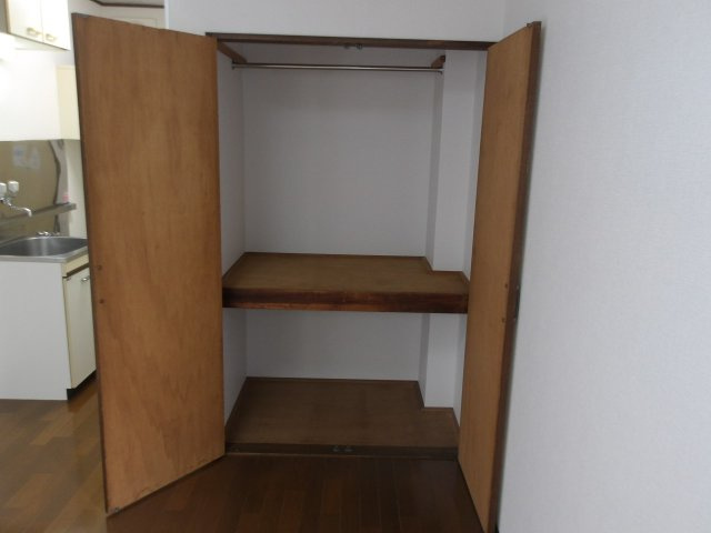 アドウィスタリアの収納