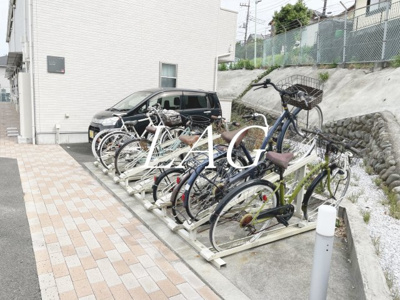 【その他共用部分】 | リブリ・アルモ | 駐輪場です。