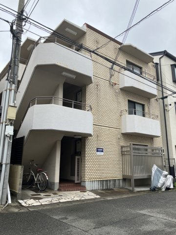 ファミネス芦屋の外観