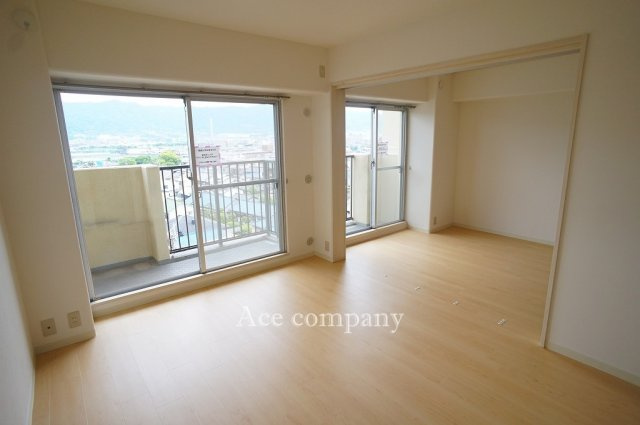 【居間・リビング】の画像