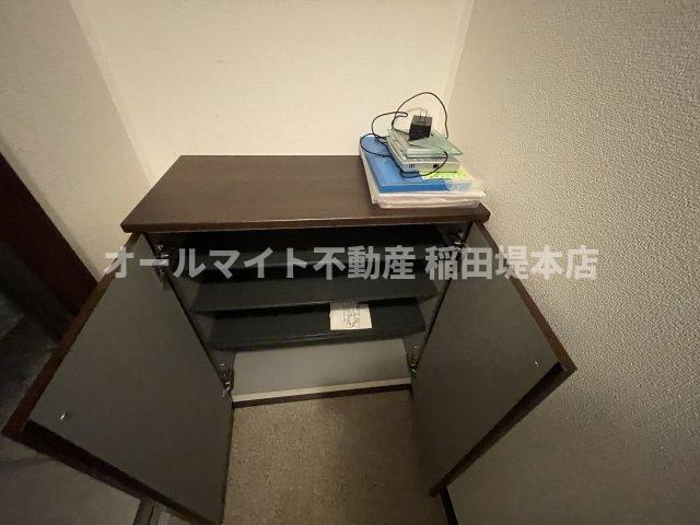 調布市調布ケ丘１丁目のアパートの収納