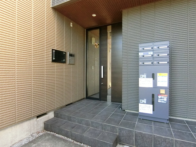 フォンティーヌ台町のエントランス|★オートロック対応エントランス★
