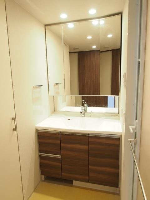 プラウドシティ塚口マークスカイの洗面所