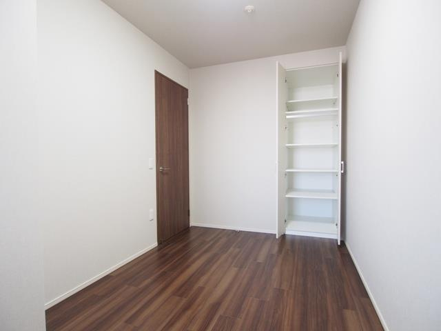 プラウドシティ塚口マークスカイの洋室