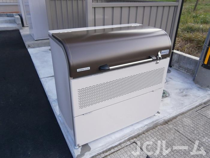 アン・アロールのその他共用部分