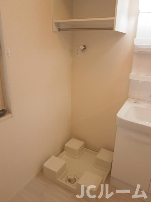 アン・アロールの設備