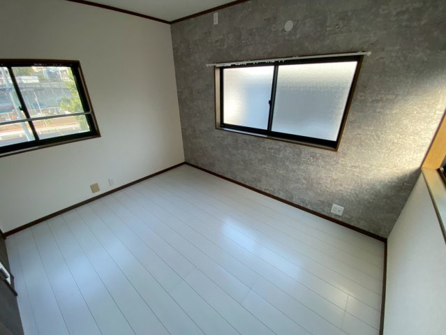 灘南通6丁目戸建の居間・リビング