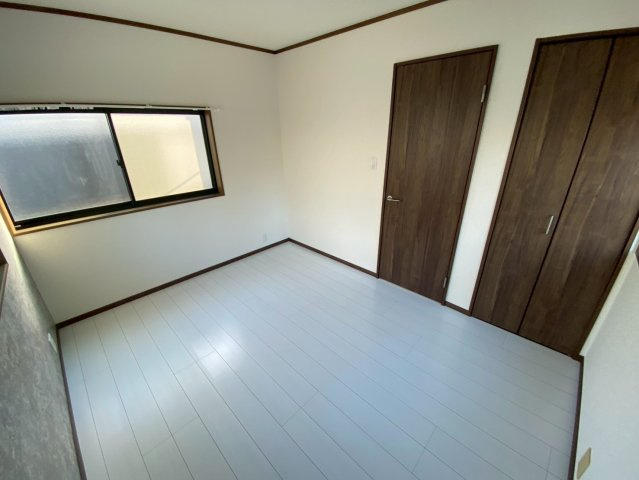 灘南通6丁目戸建の居間・リビング