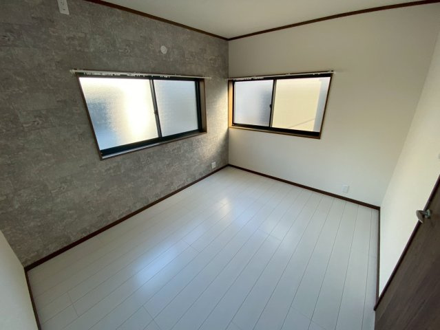 灘南通6丁目戸建の居間・リビング