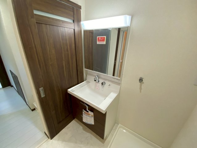 灘南通6丁目戸建の洗面所