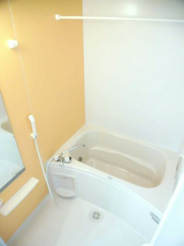 カルムメゾンの浴室|ゆったり過ごせるお風呂です