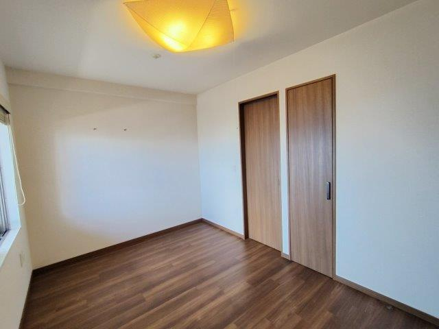 【洋室】 | グレースマンション運動公園