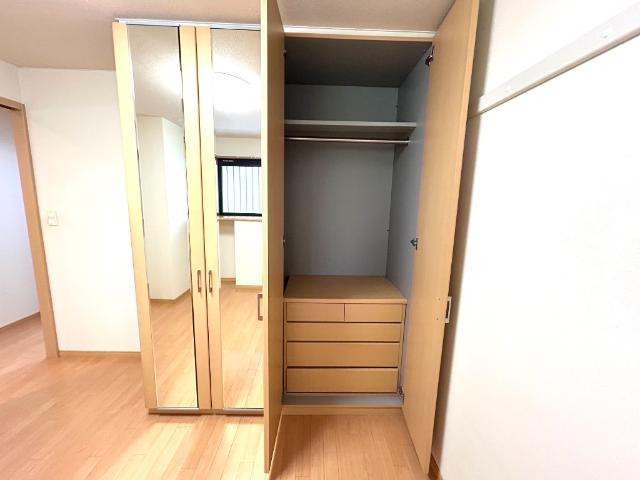 ラークハイムの収納|タンス付き収納
