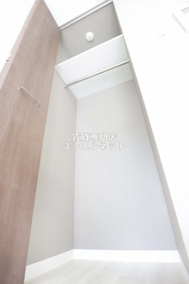 【収納】 | ハピネス江坂 | クローゼット付きでお部屋もスッキリ♪