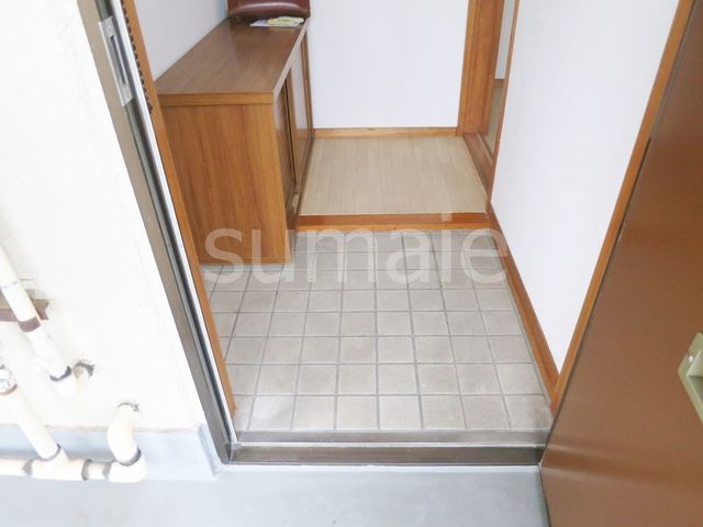 康安ビルの玄関|玄関スペース。