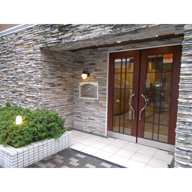 プレール・ドゥーク文京茗荷谷のエントランス