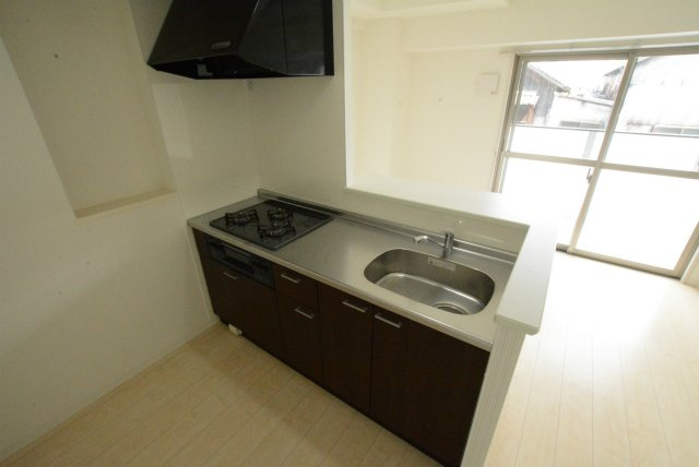 モントーレヒルズ悠のキッチン|綺麗なキッチンです
※同タイプ参考　現況優先