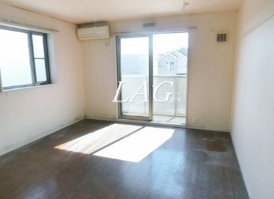 【居間・リビング】 | リヴォアール中村 | 洋室のお部屋です。