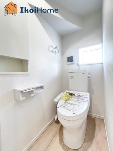 神戸市西区大沢第1　1号棟　新築戸建のトイレ|【ホームページに現地動画掲載中】●年中無休：当日予約可●ウォシュレット・暖房便座脱臭機能付きトイレ