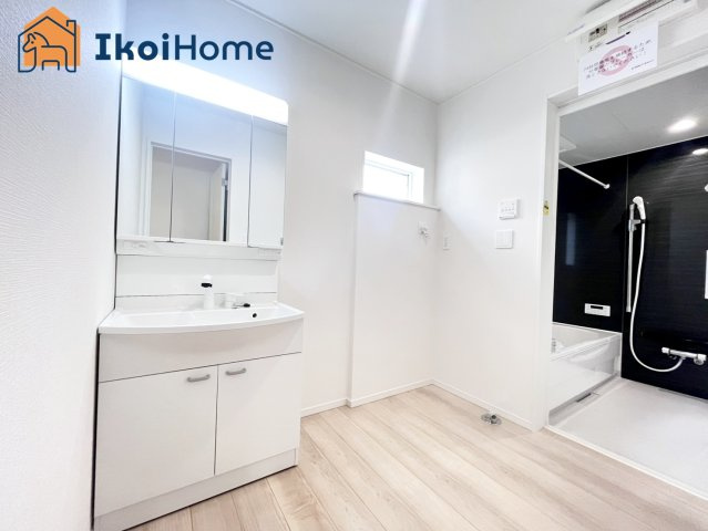 神戸市西区大沢第1　1号棟　新築戸建の洗面所|【ホームページに現地動画掲載中】●年中無休：当日予約可●洗濯パン未設置。設置依頼等も承っております