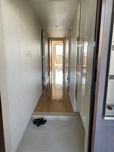 ランドゥール久留米セントラルステージの玄関