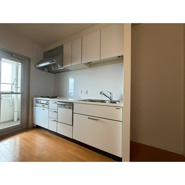 ランドゥール久留米セントラルステージのキッチン