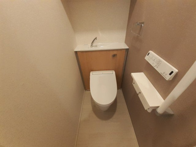 【トイレ】 | エスコンディーテ | コンパクトで使いやすいトイレです