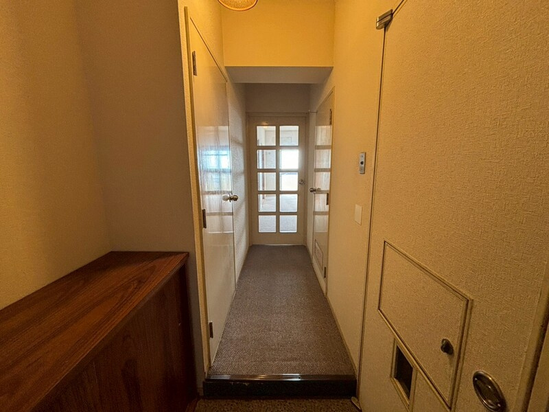 プラザ翠光の玄関