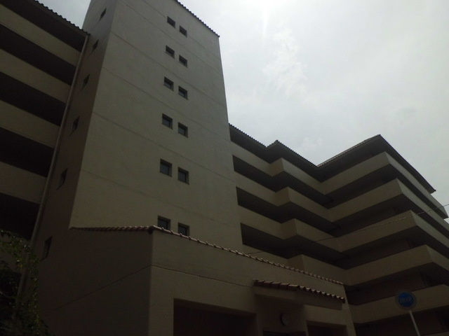 プラザ翠光の外観