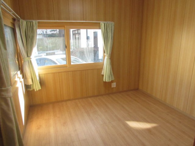 【洋室】 | 上物部2丁目一戸建て
