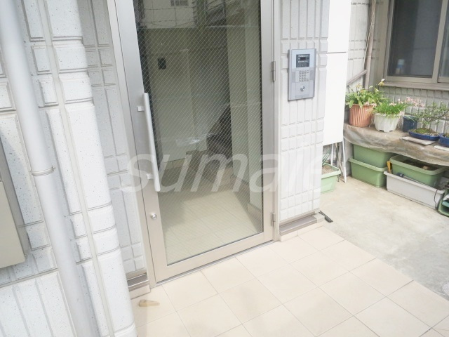 シェソワ　メグミのロビー|建物入口です♪