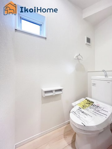 神戸市西区大沢第1　2号棟　新築戸建のトイレ|【ホームページに現地動画掲載中】●年中無休：当日予約可●ウォシュレット・暖房便座脱臭機能付きトイレ