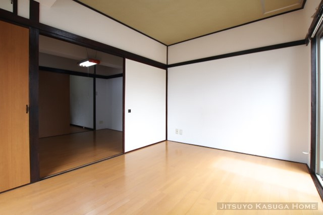 【居間・リビング】