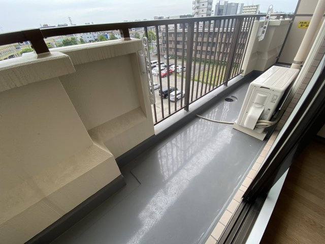 フレンドリー春大路のバルコニー