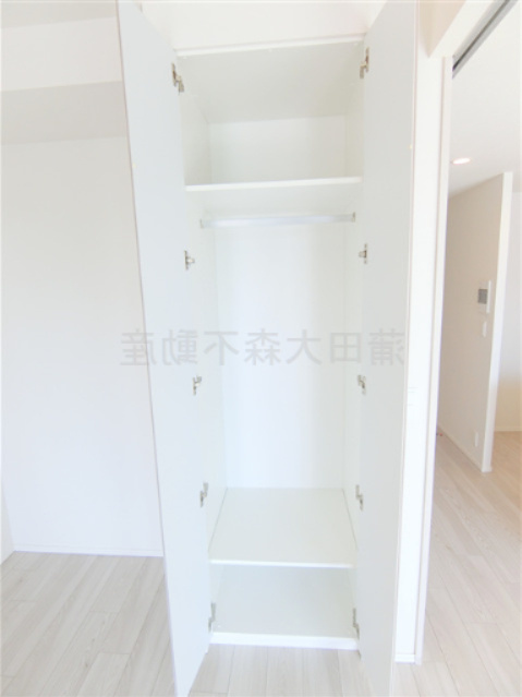 ザ・ケンジントン・レジデンス上池台の収納|洋室5帖の収納