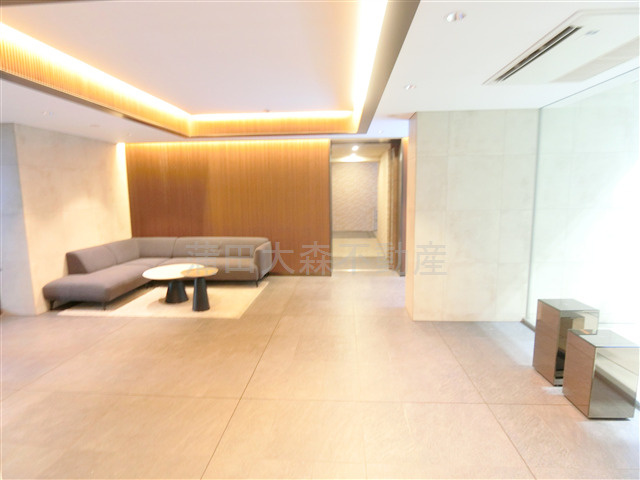 ザ・ケンジントン・レジデンス上池台のロビー