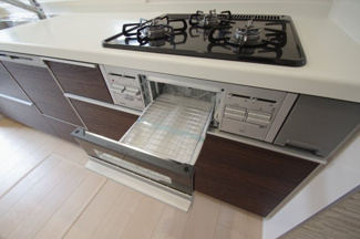 【内観：施工例】 | 【仲介手数料無料！！】稲城市若葉台1丁目　新築戸建て（全9区画）7号棟 5880万円 | ランドリースペース